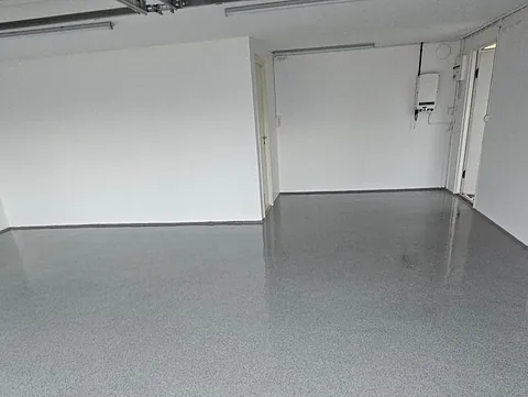 Målning av blått golv