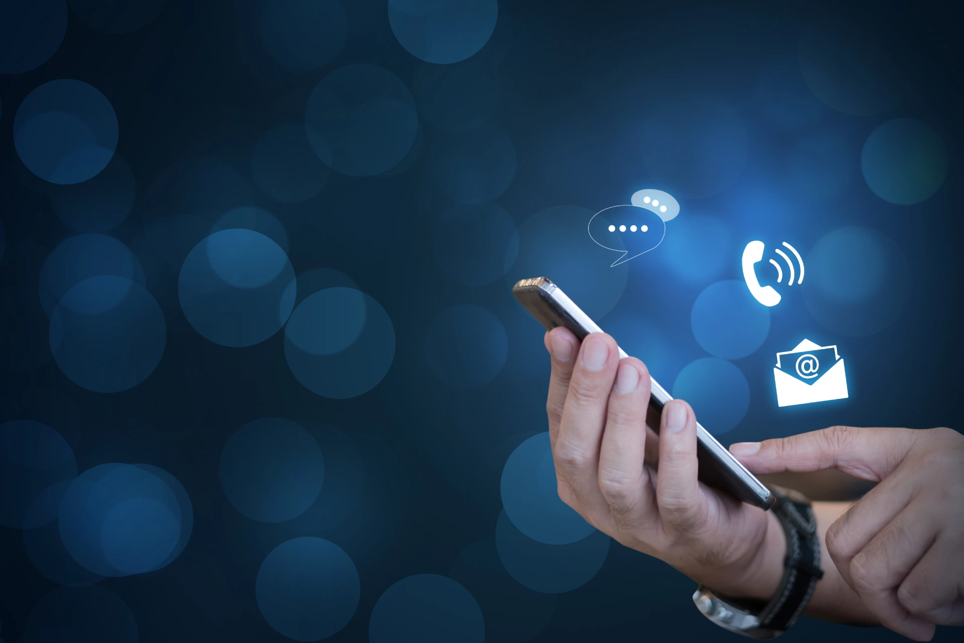 Mobiltelefon med kommunikationsikoner